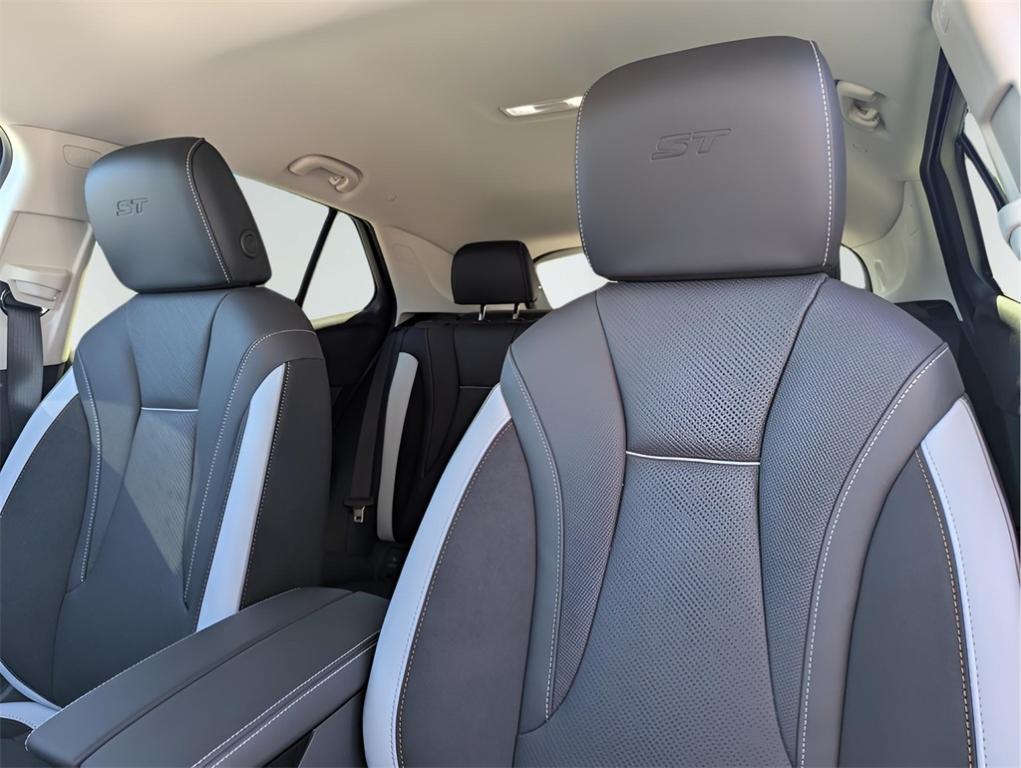 new 2025 Buick Envision car, priced at $41,435