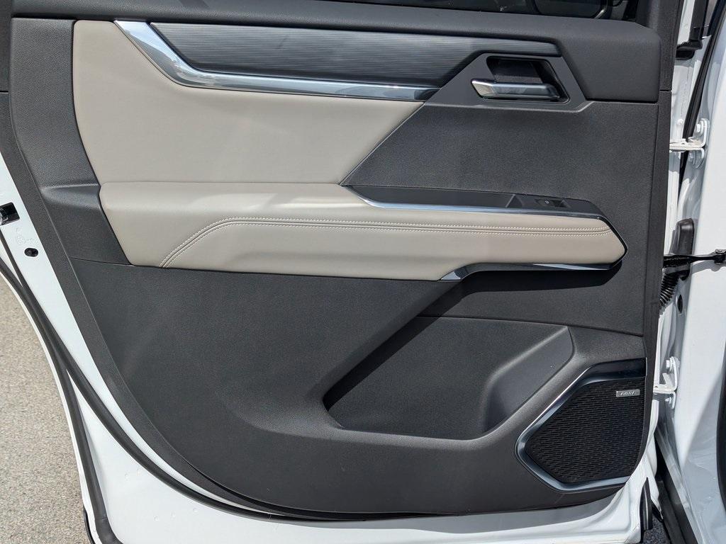 new 2025 GMC Acadia car, priced at $42,752