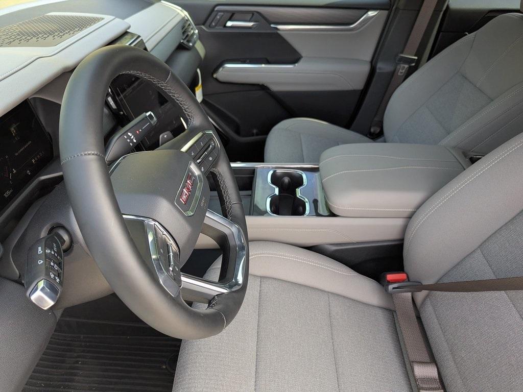 new 2025 GMC Acadia car, priced at $42,752