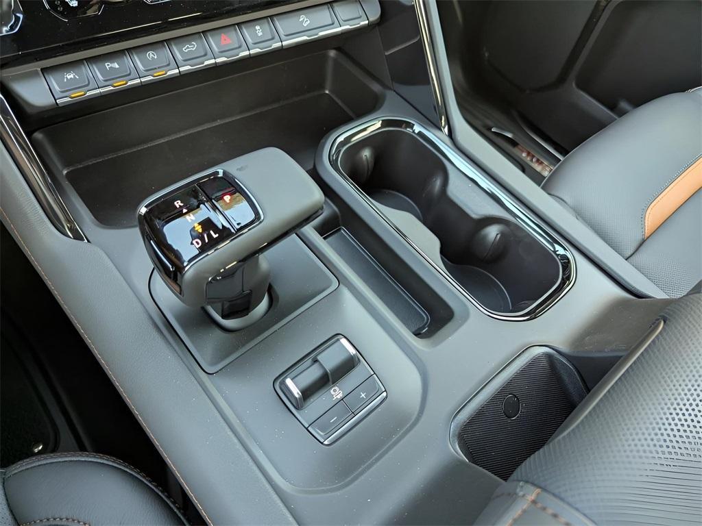 new 2025 GMC Sierra 1500 car, priced at $69,355