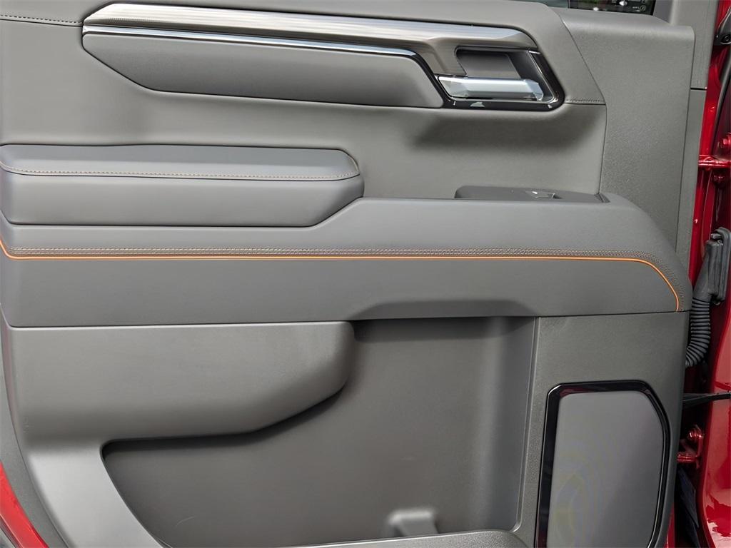 new 2025 GMC Sierra 1500 car, priced at $69,355