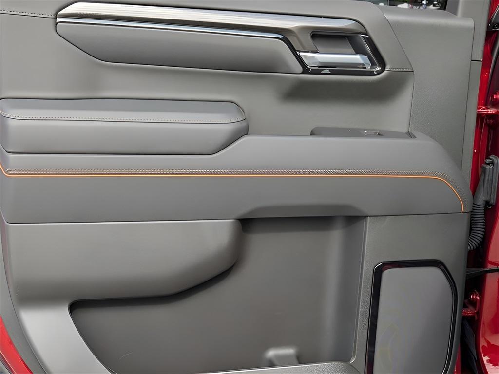 new 2025 GMC Sierra 1500 car, priced at $69,355