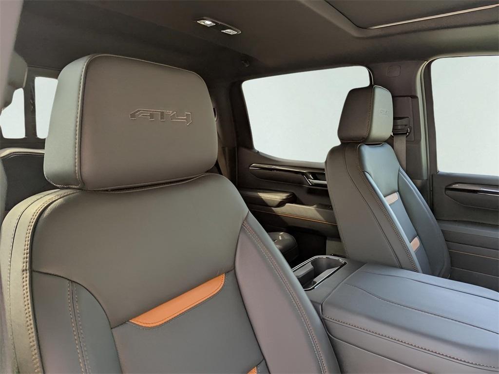 new 2025 GMC Sierra 1500 car, priced at $69,355