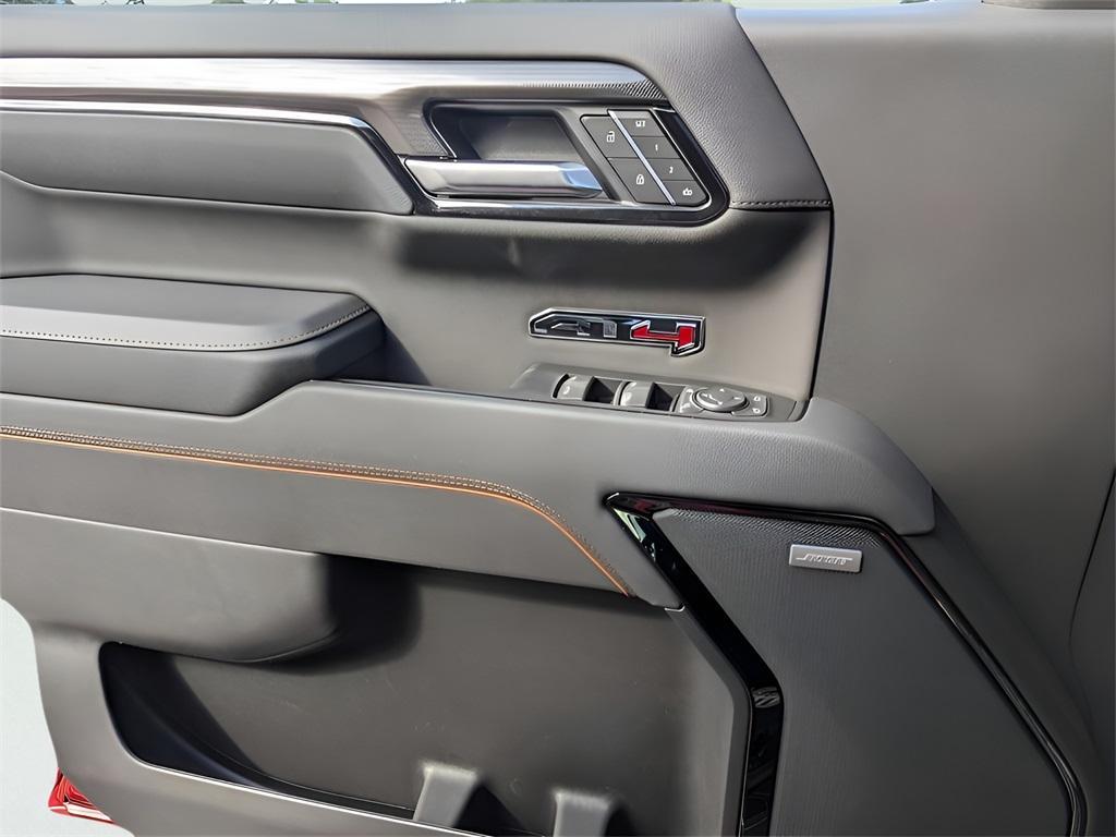 new 2025 GMC Sierra 1500 car, priced at $69,355