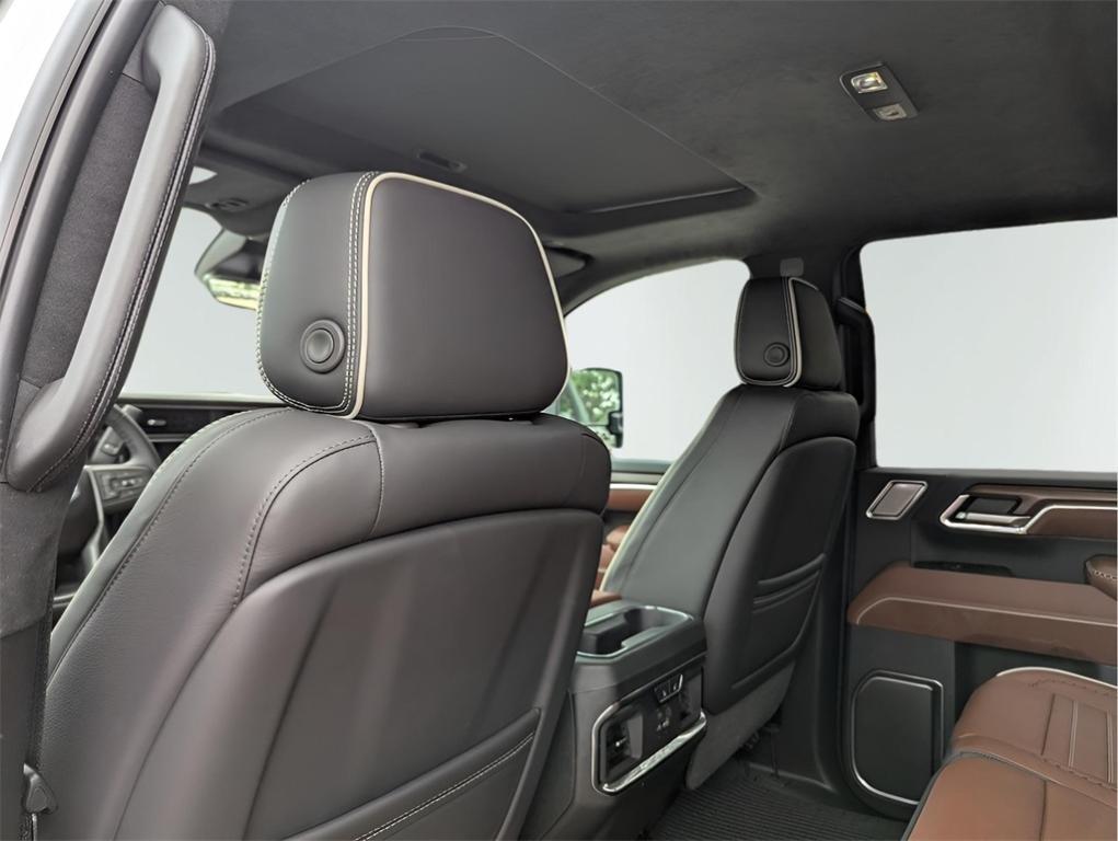 new 2025 GMC Sierra 2500 car, priced at $98,279
