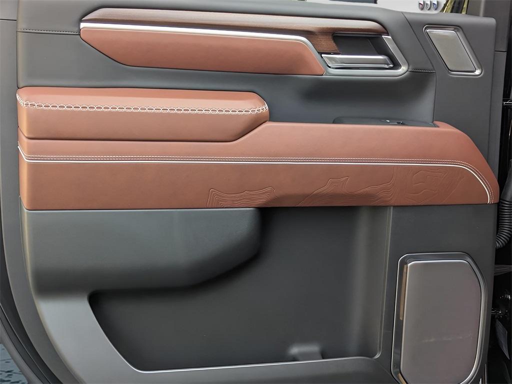 new 2025 GMC Sierra 2500 car, priced at $90,279