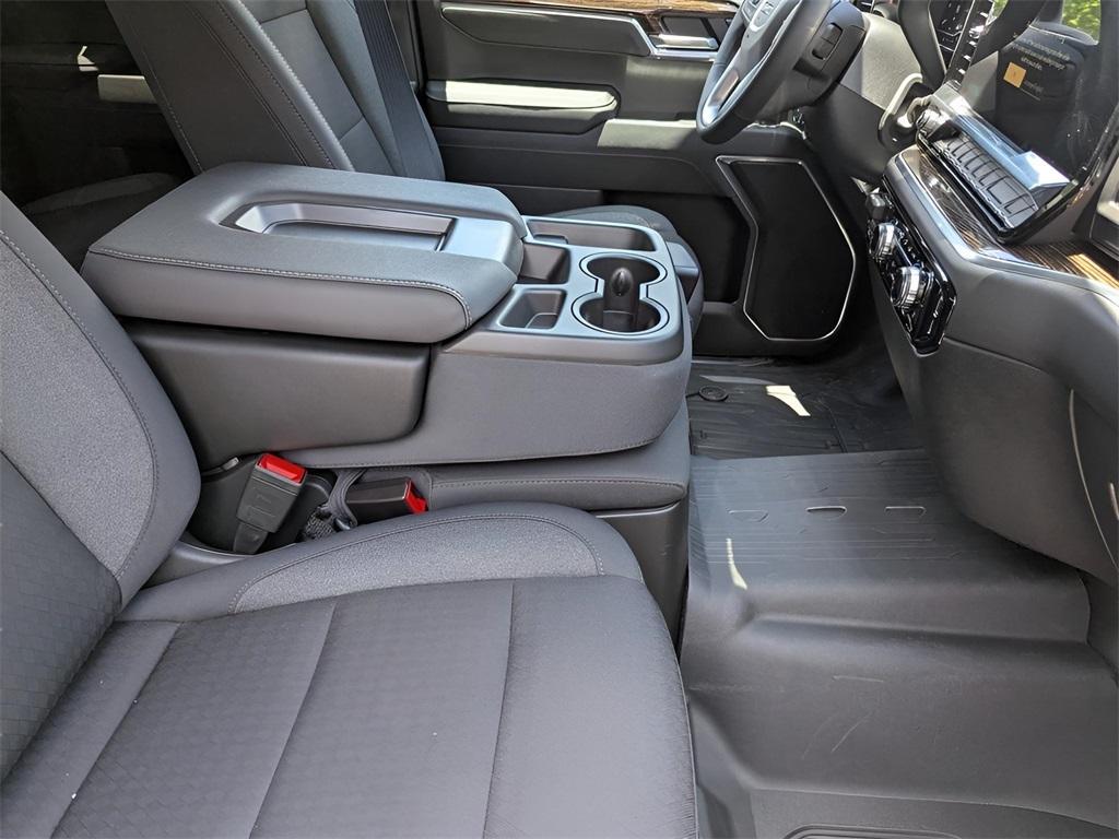 new 2025 GMC Sierra 1500 car, priced at $41,215