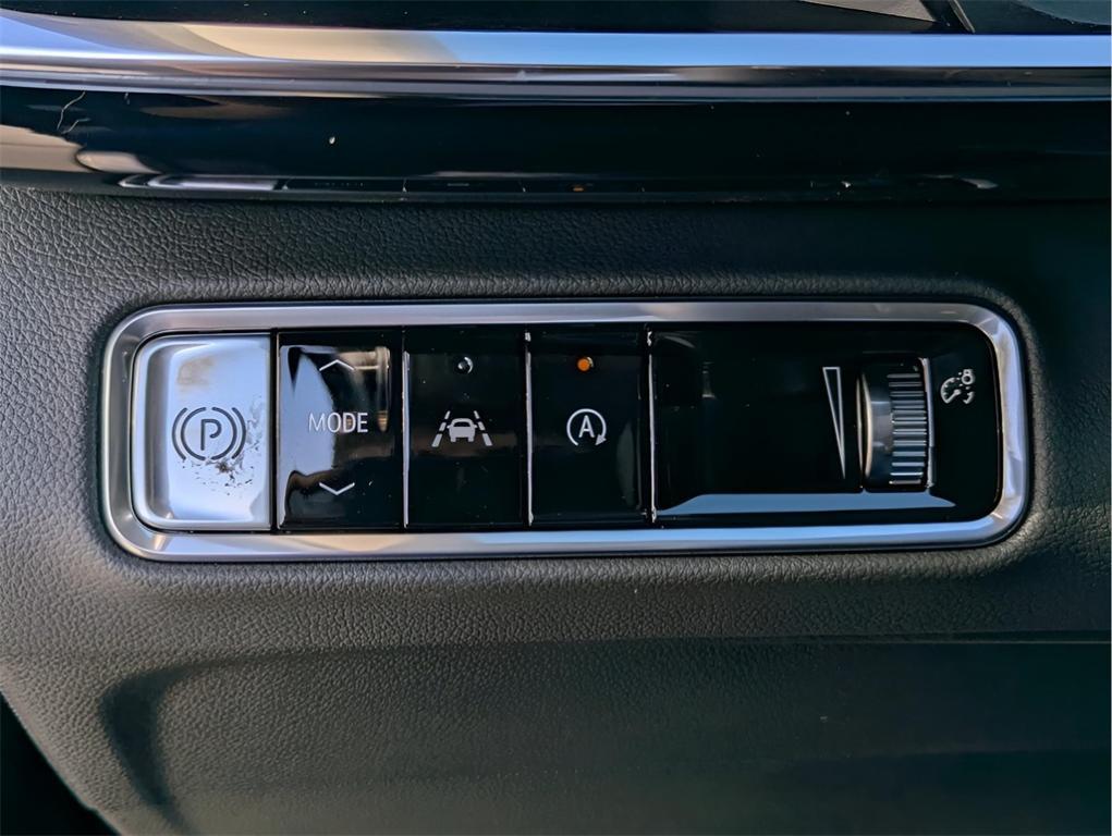 new 2025 Buick Envision car, priced at $38,935