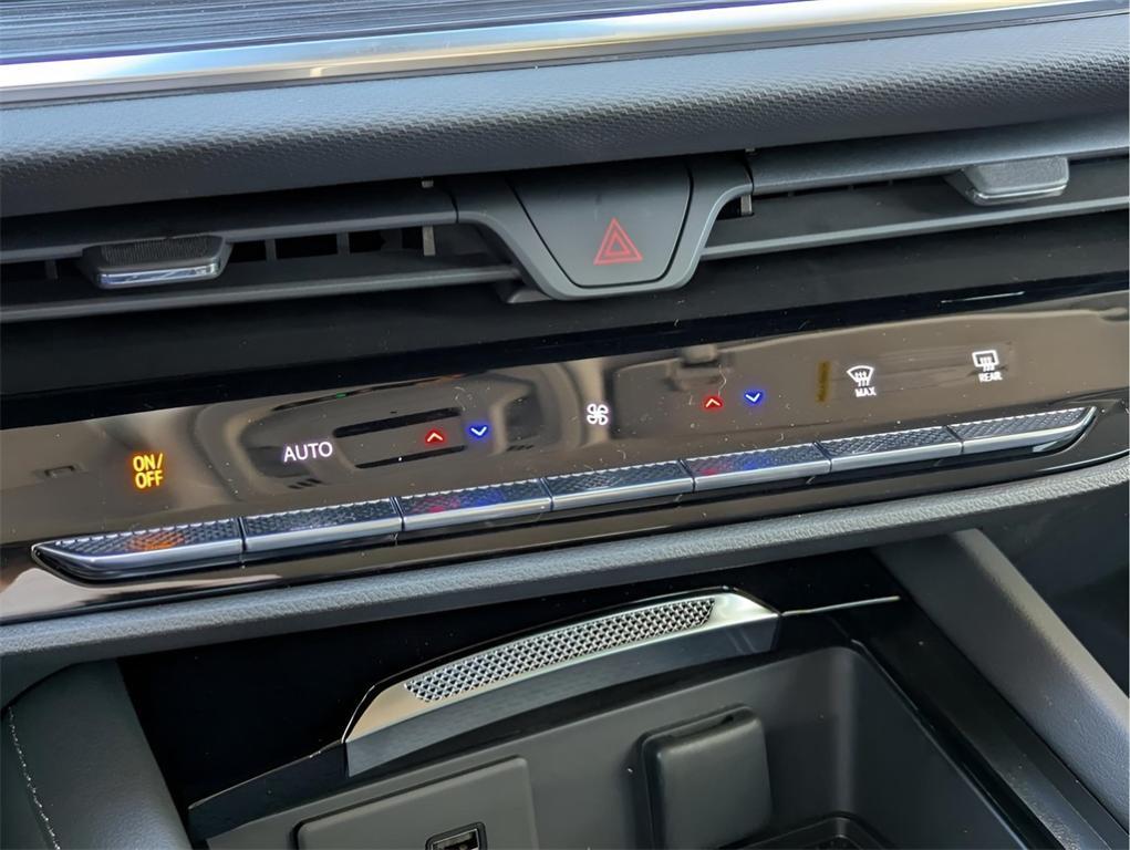 new 2025 Buick Envision car, priced at $38,935