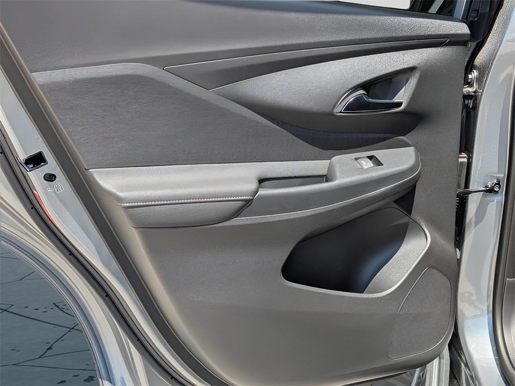 new 2025 Buick Envista car, priced at $31,460