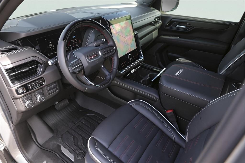 used 2025 GMC Yukon car, priced at $108,900