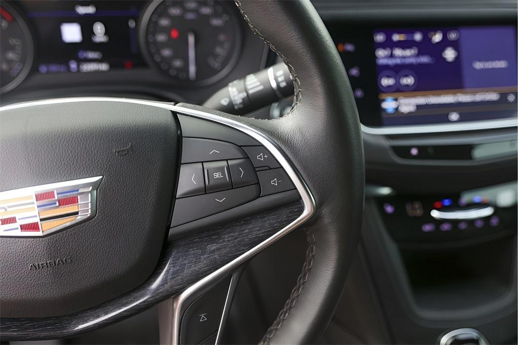 used 2023 Cadillac XT5 car, priced at $33,900