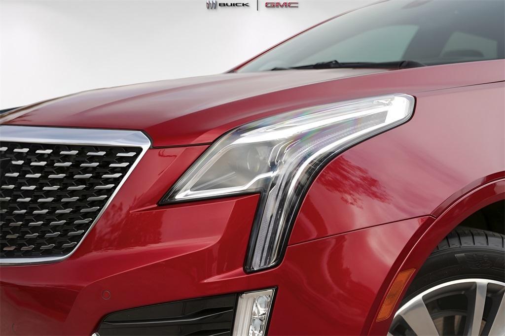 used 2023 Cadillac XT5 car, priced at $33,900