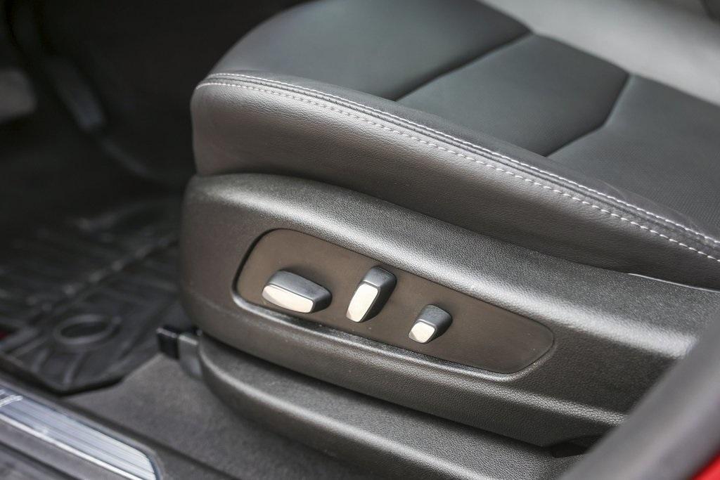 used 2023 Cadillac XT5 car, priced at $33,900