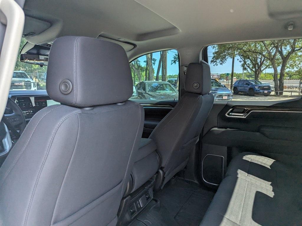 new 2025 GMC Sierra 1500 car, priced at $42,995