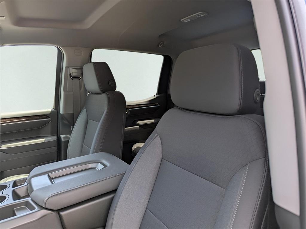 new 2025 GMC Sierra 1500 car, priced at $43,815