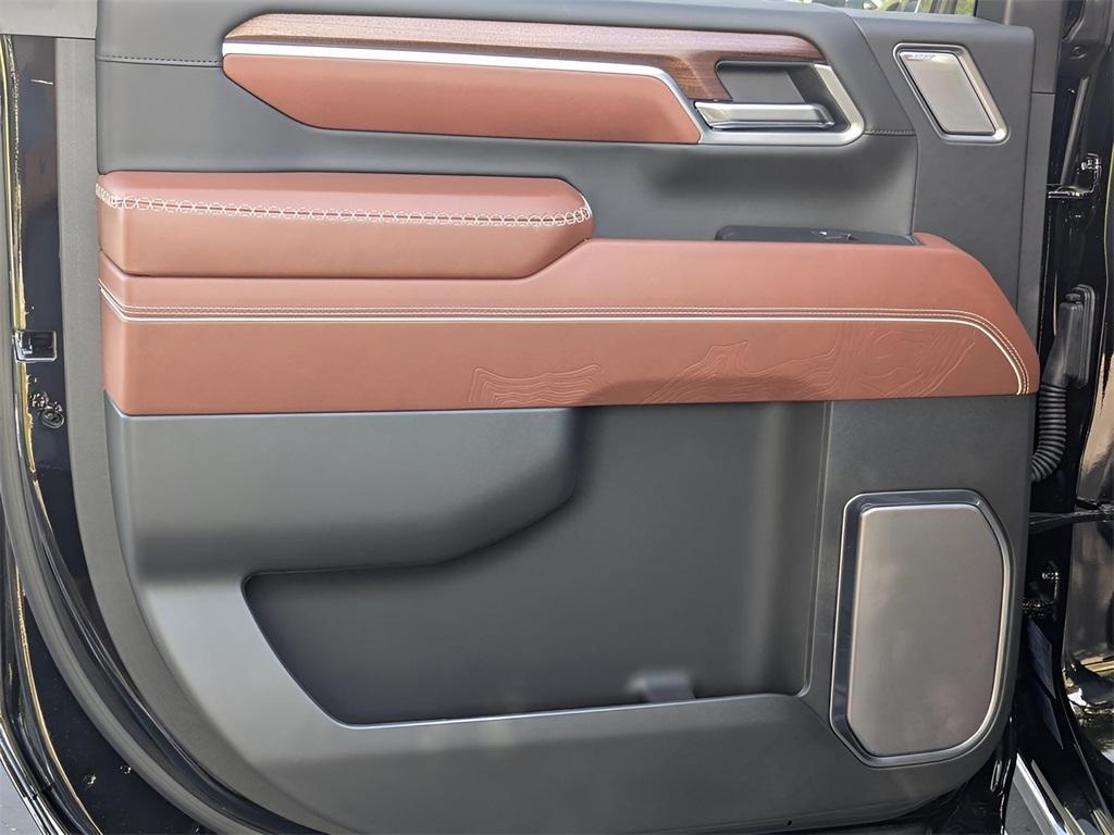 new 2025 GMC Sierra 2500 car, priced at $90,279