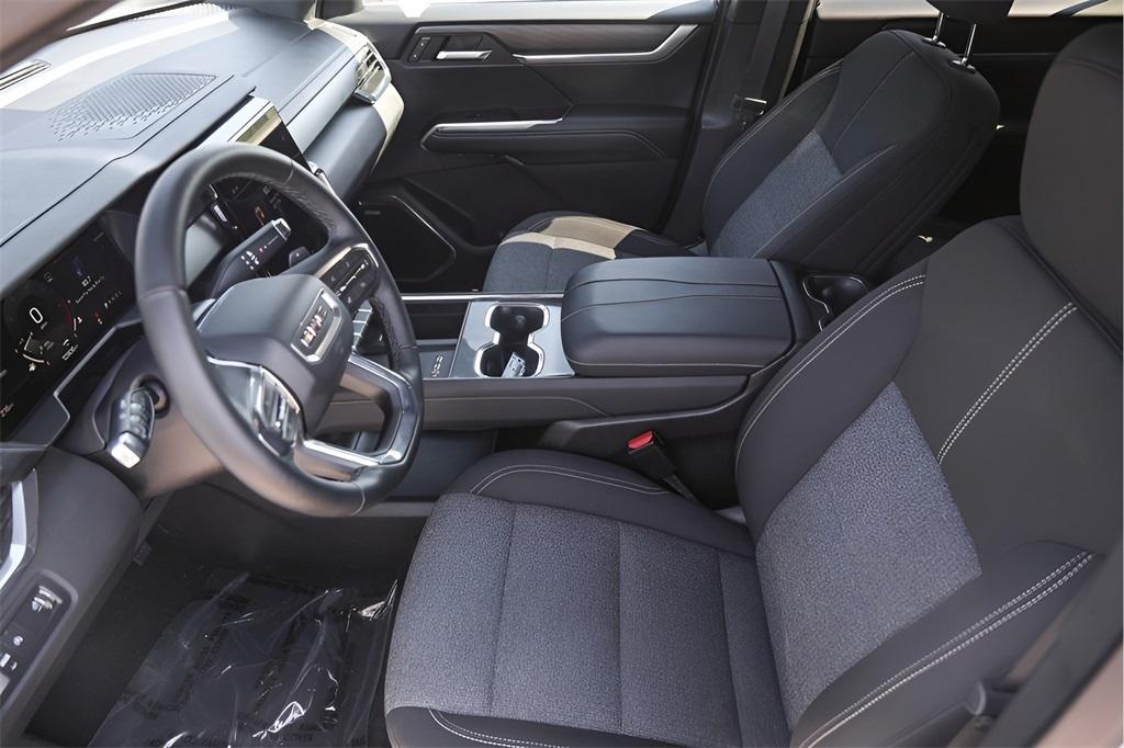used 2025 GMC Acadia car, priced at $38,400