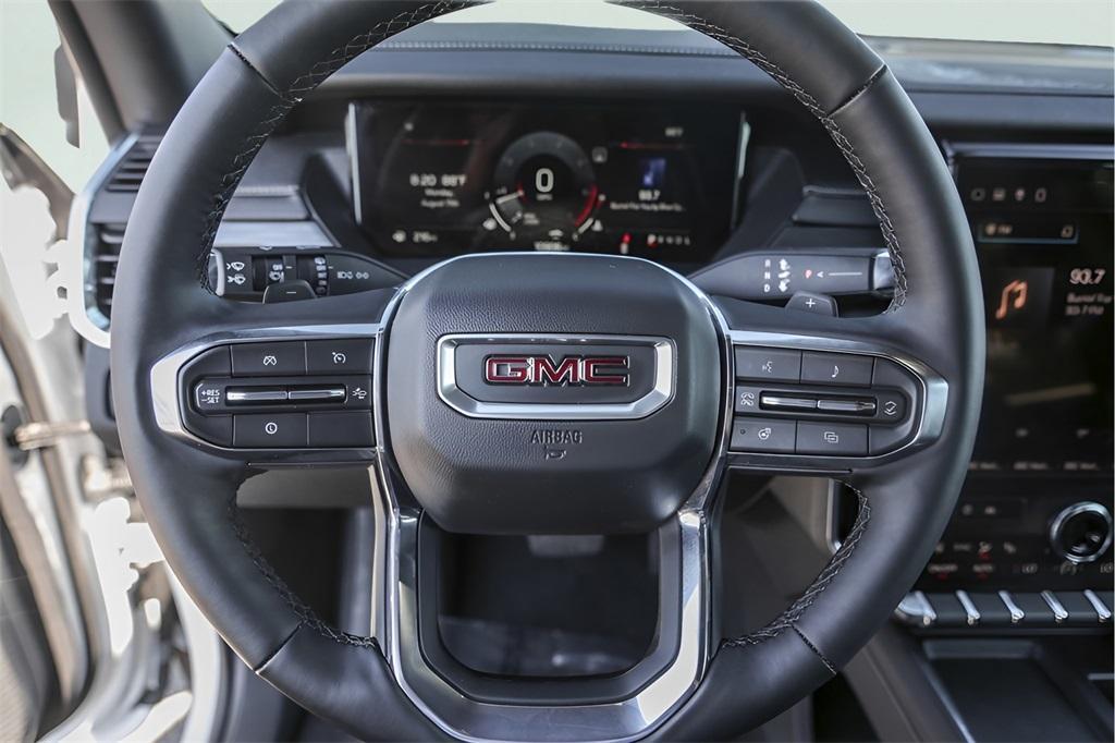 used 2025 GMC Acadia car, priced at $38,400