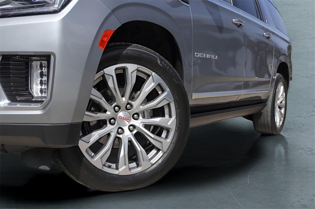used 2023 GMC Yukon XL car, priced at $61,498