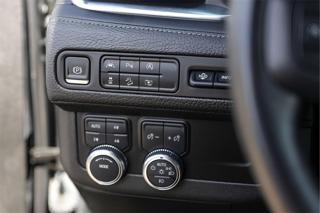 used 2023 GMC Yukon XL car, priced at $61,498