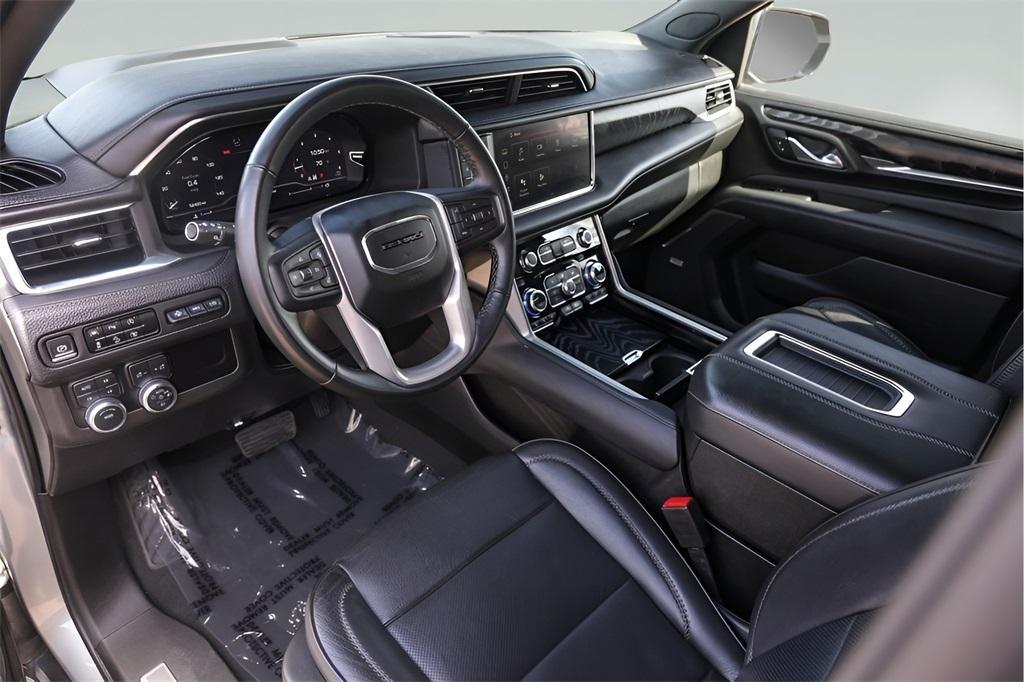 used 2023 GMC Yukon XL car, priced at $61,498