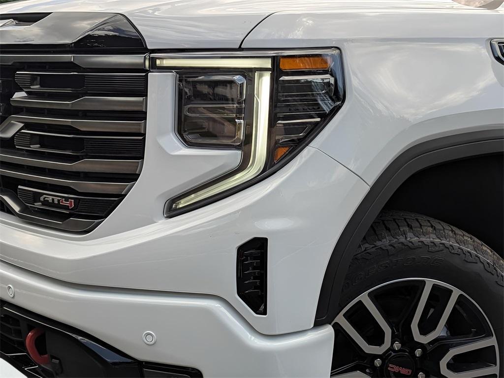 new 2025 GMC Sierra 1500 car, priced at $69,529