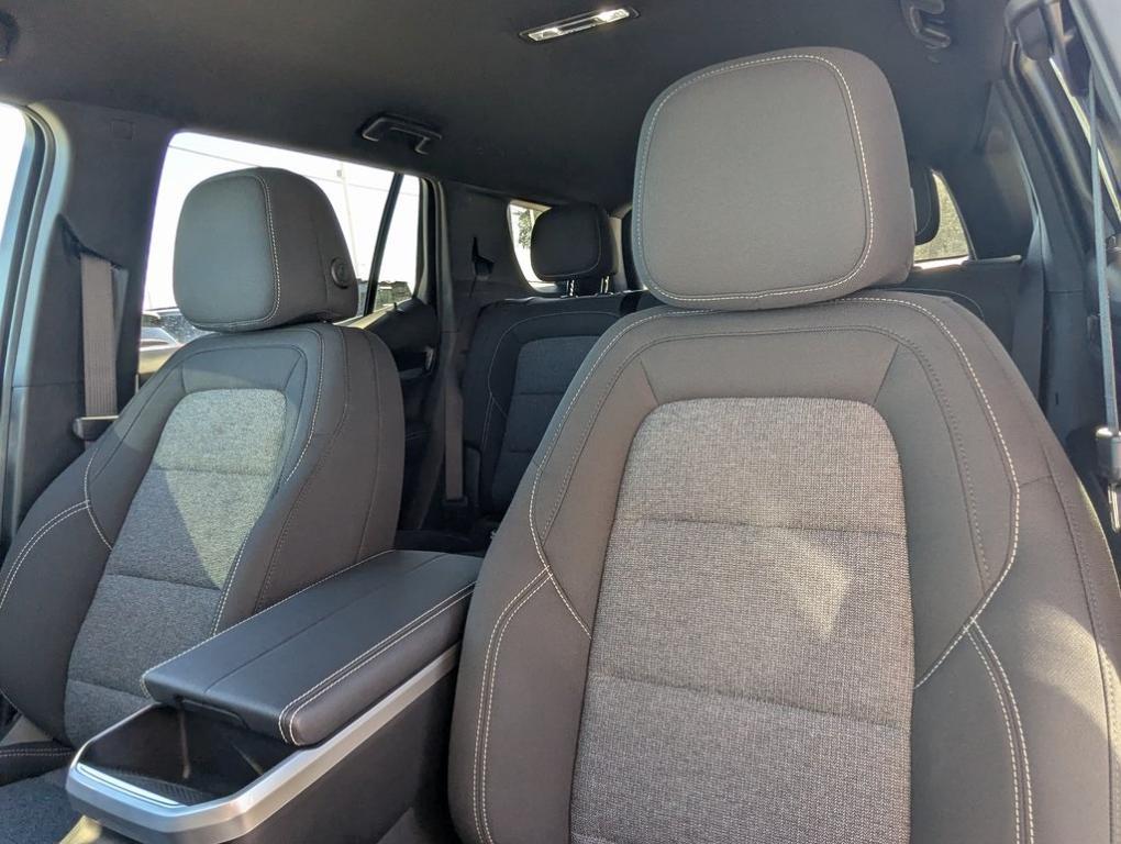 new 2025 GMC Terrain car, priced at $33,290