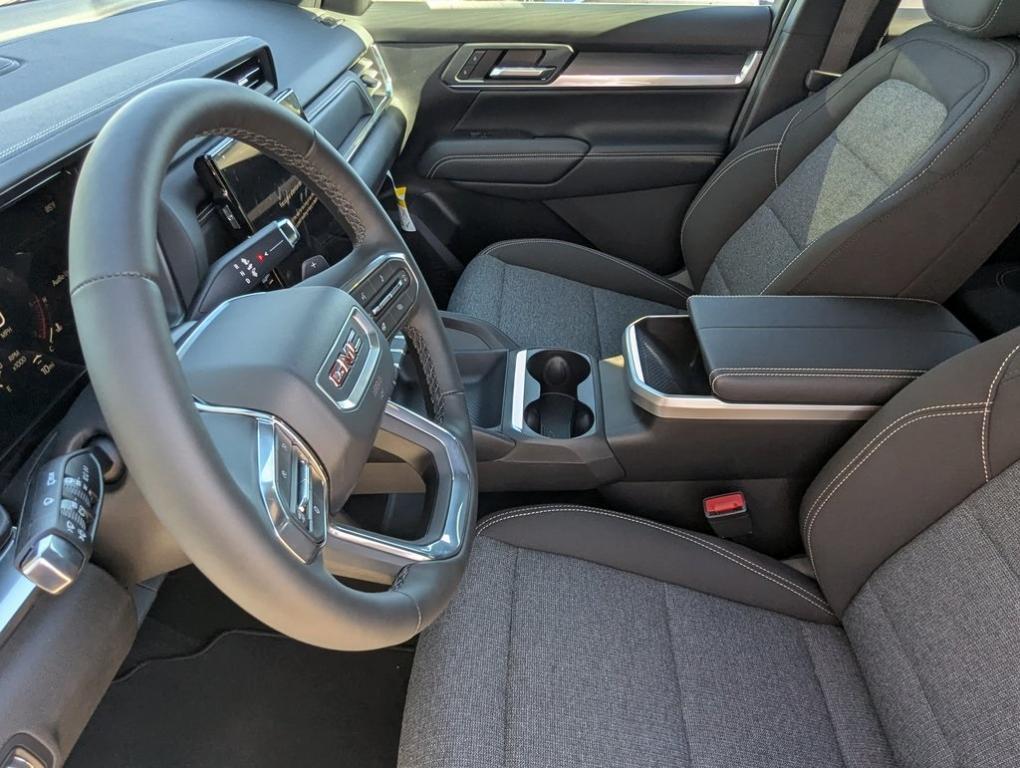 new 2025 GMC Terrain car, priced at $33,290