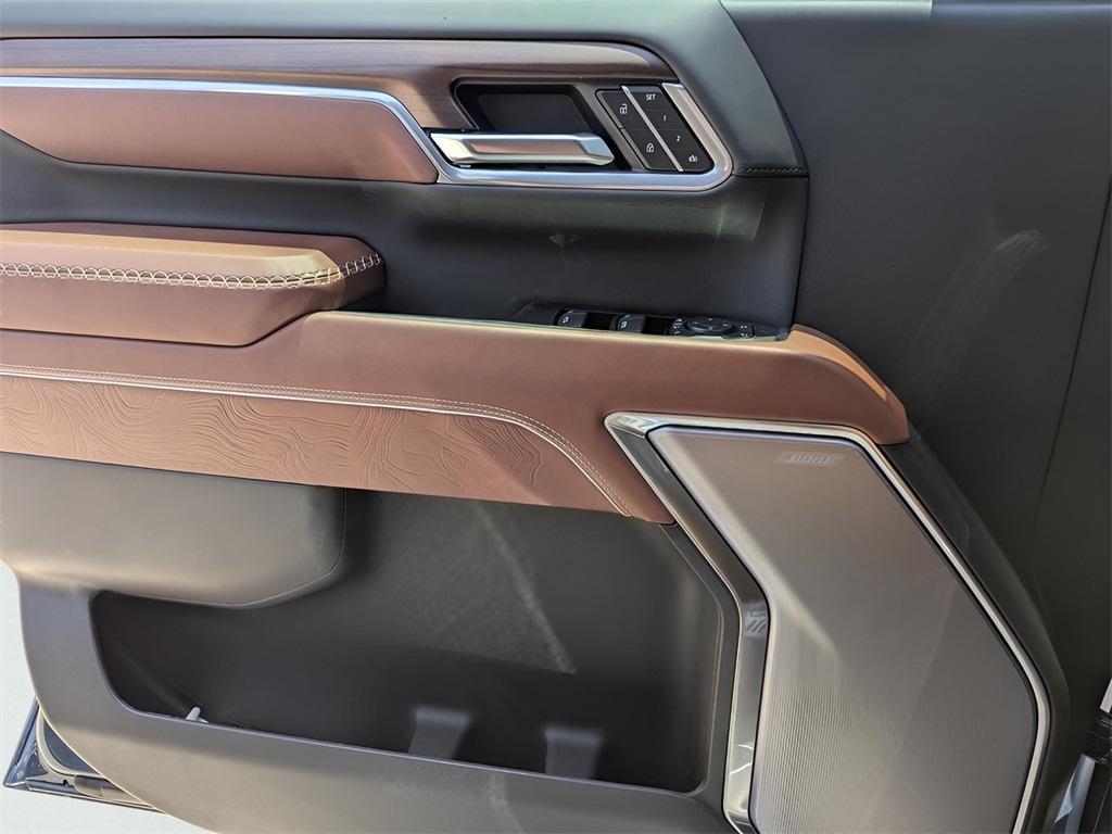 new 2025 GMC Sierra 2500 car, priced at $92,779