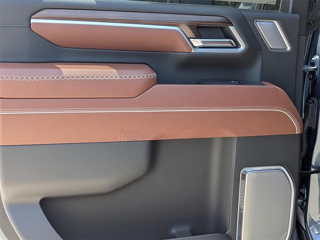 new 2025 GMC Sierra 2500 car, priced at $92,779