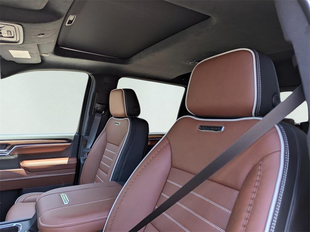 new 2025 GMC Sierra 2500 car, priced at $97,954