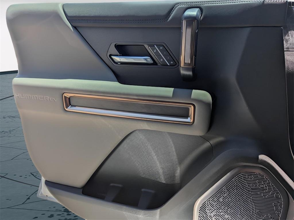 new 2025 GMC HUMMER EV Pickup car, priced at $117,584