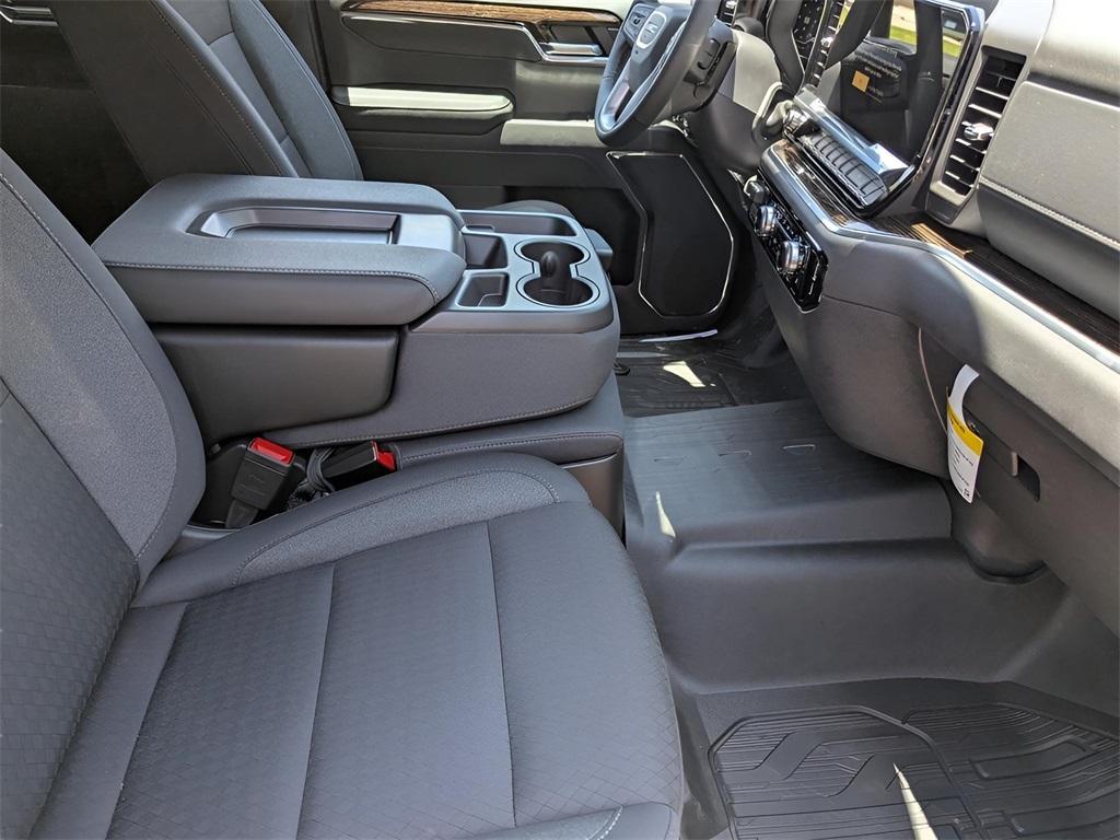 new 2025 GMC Sierra 1500 car, priced at $43,815