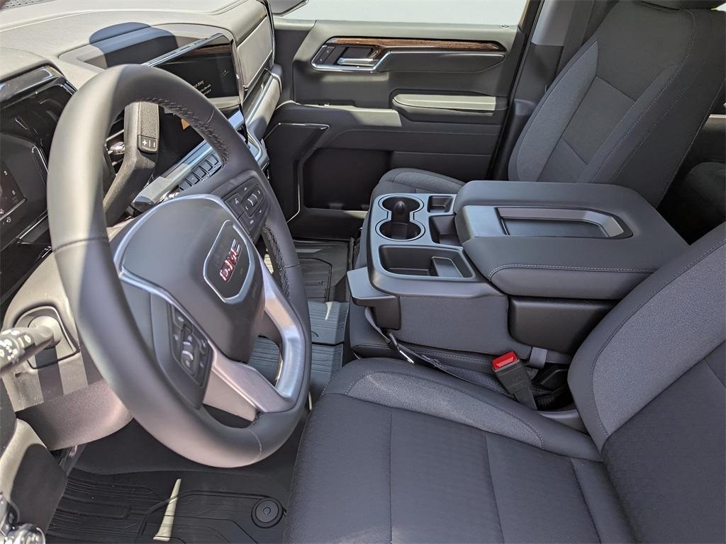 new 2025 GMC Sierra 1500 car, priced at $43,815