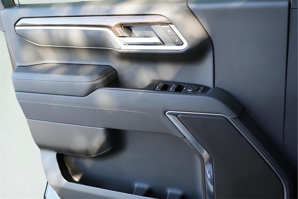 new 2026 GMC Sierra 1500 car, priced at $43,400