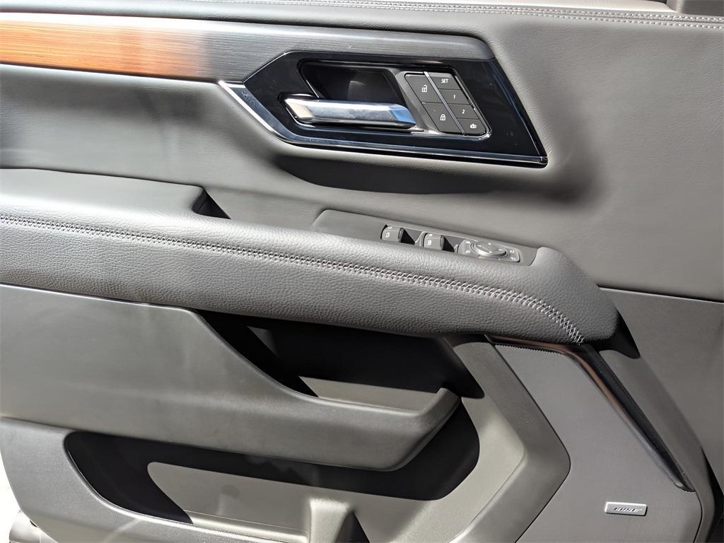 new 2025 GMC Yukon car, priced at $94,570