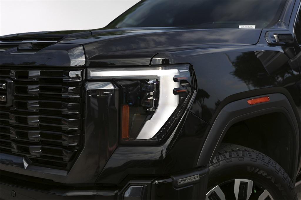 used 2024 GMC Sierra 2500 car, priced at $78,500
