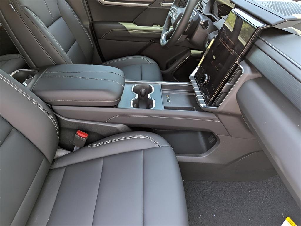 new 2025 GMC Acadia car, priced at $47,400