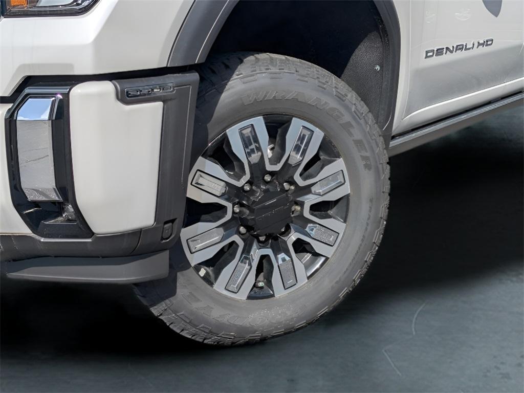 new 2025 GMC Sierra 2500 car, priced at $81,600