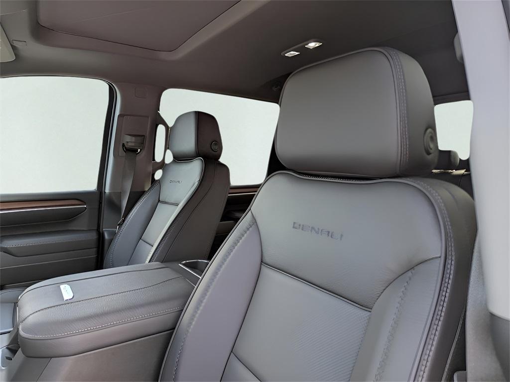 new 2025 GMC Sierra 2500 car, priced at $81,600