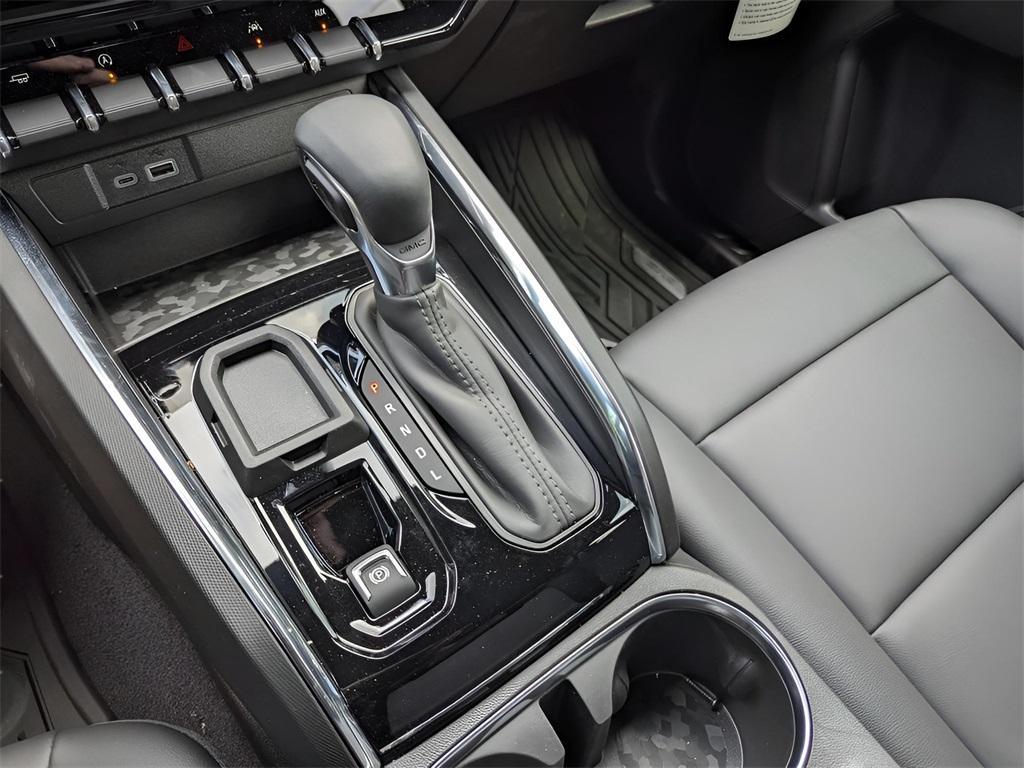 new 2025 GMC Canyon car, priced at $43,470