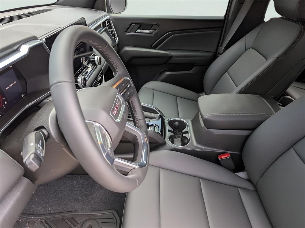 new 2025 GMC Canyon car, priced at $40,970