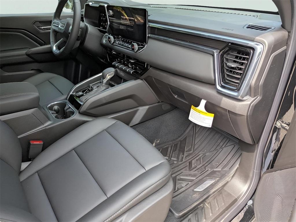 new 2025 GMC Canyon car, priced at $40,970