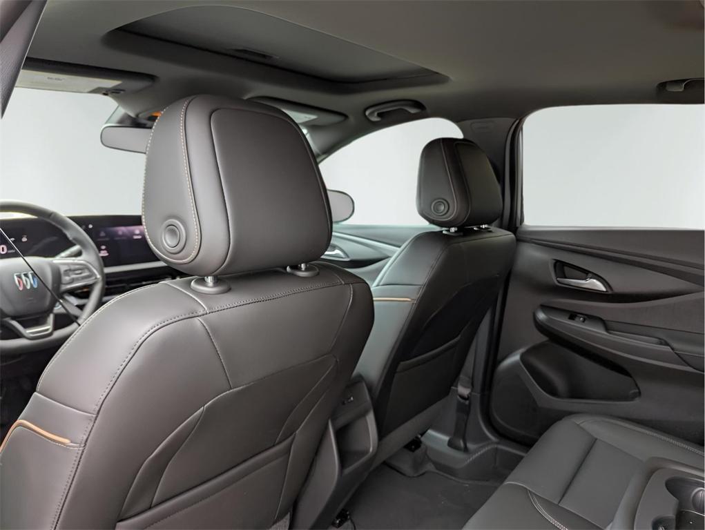 new 2025 Buick Envista car, priced at $32,059
