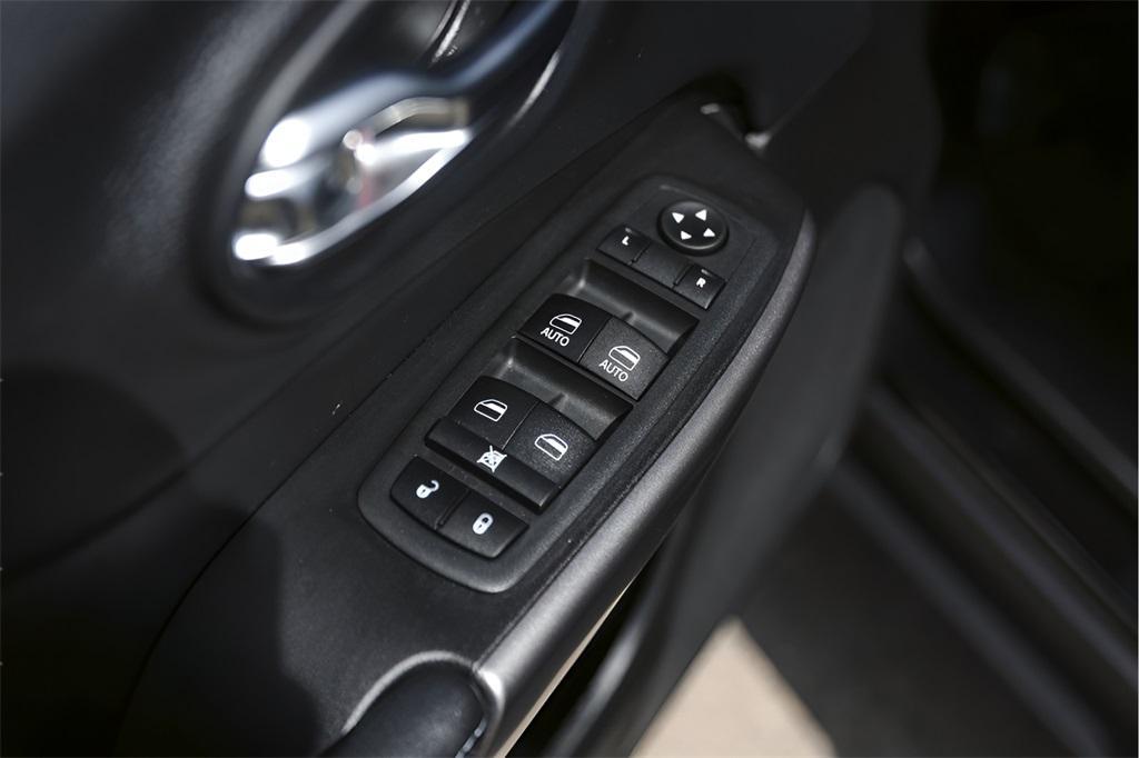 used 2019 Jeep Cherokee car, priced at $16,700
