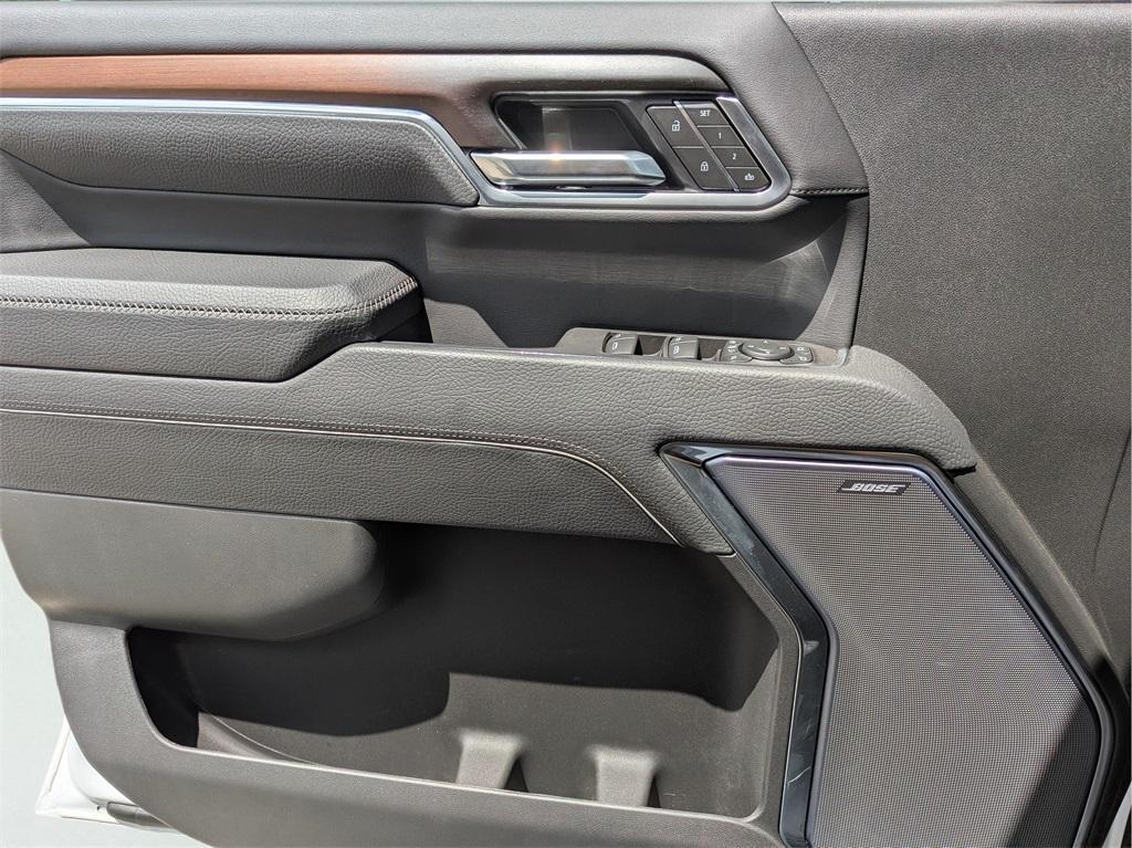 new 2025 GMC Sierra 2500 car, priced at $109,995