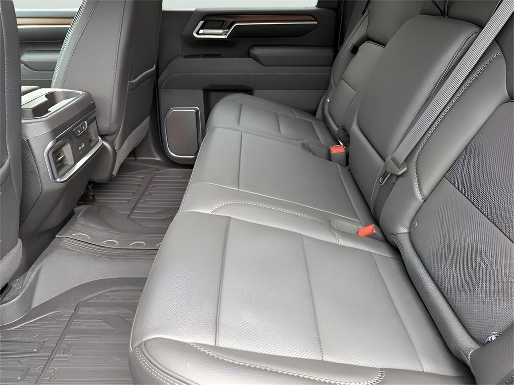 new 2025 GMC Sierra 2500 car, priced at $109,995