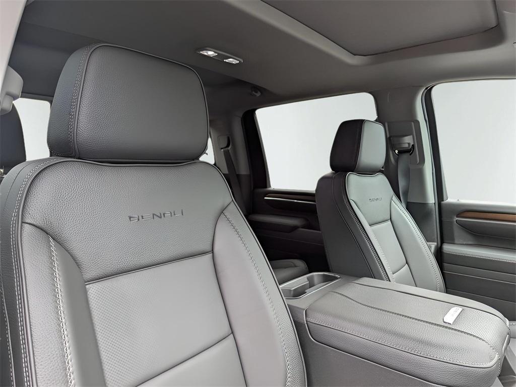 new 2025 GMC Sierra 2500 car, priced at $87,000