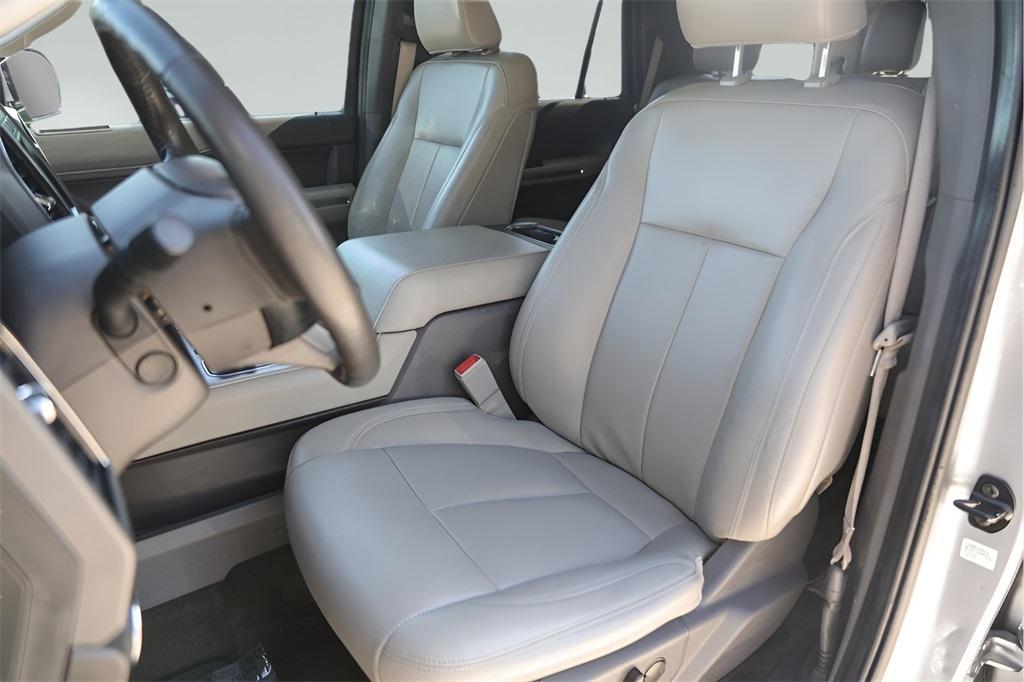 used 2021 Ford Expedition car, priced at $35,900